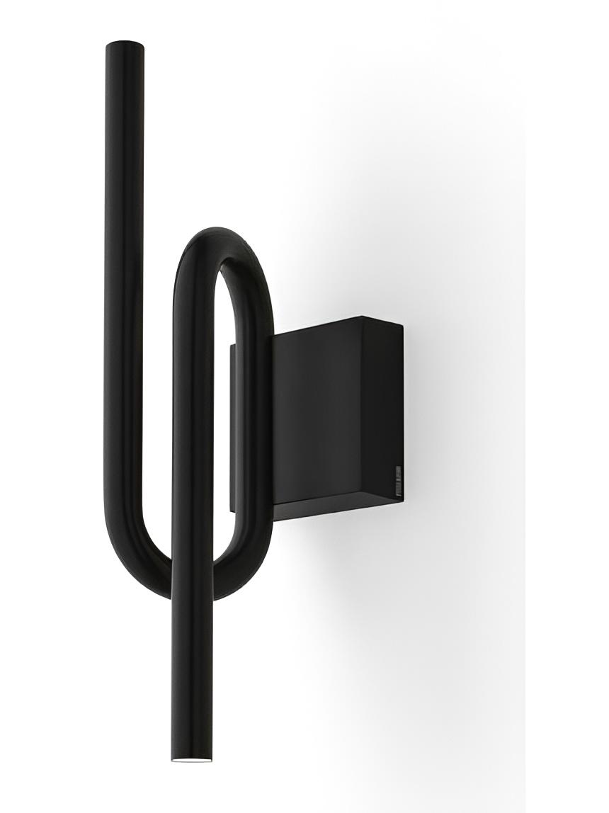 Tobia Wall Lamp