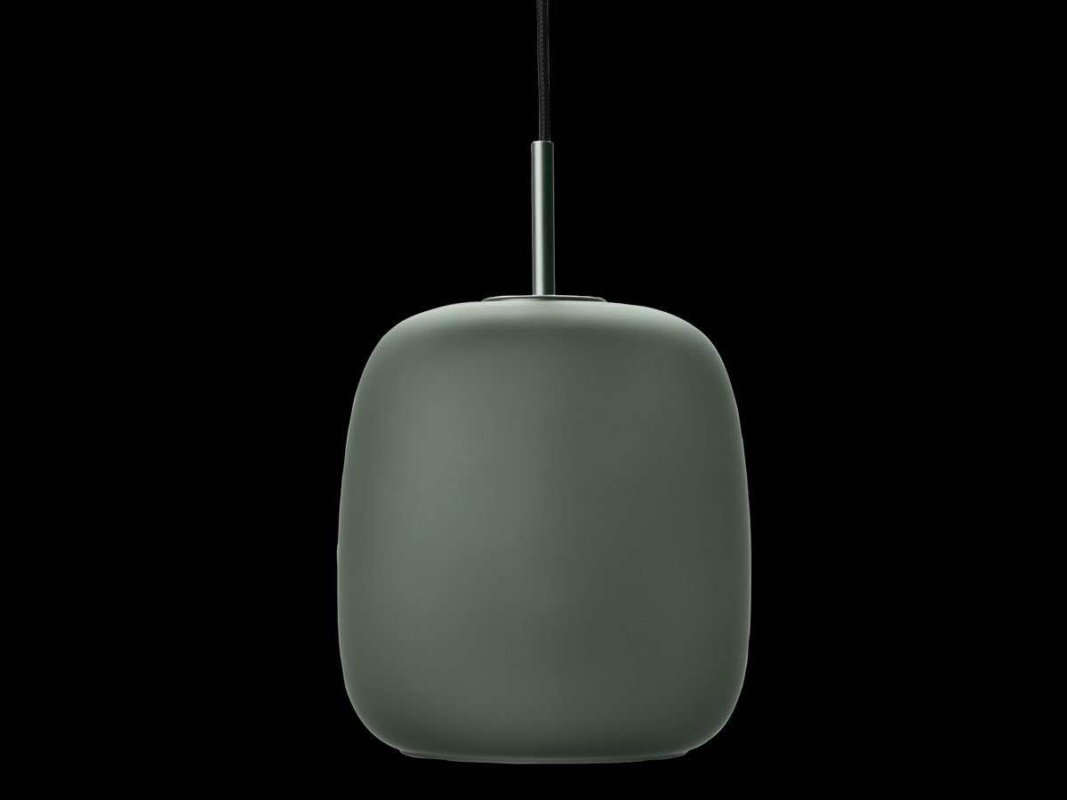 https://objectstorage.ap-seoul-1.oraclecloud.com/n/cnk6gaix2gpw/b/loqoqo-conv/o/fritz-hansen/maluma-suspension-lamp/maluma-suspension-moss-green-fritz-hansen.jpg