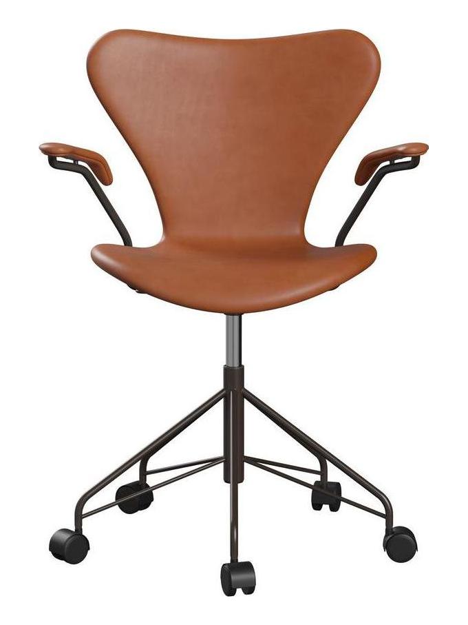 Series 7 Swivel Chair 3117 / 3217 Full Upholstery