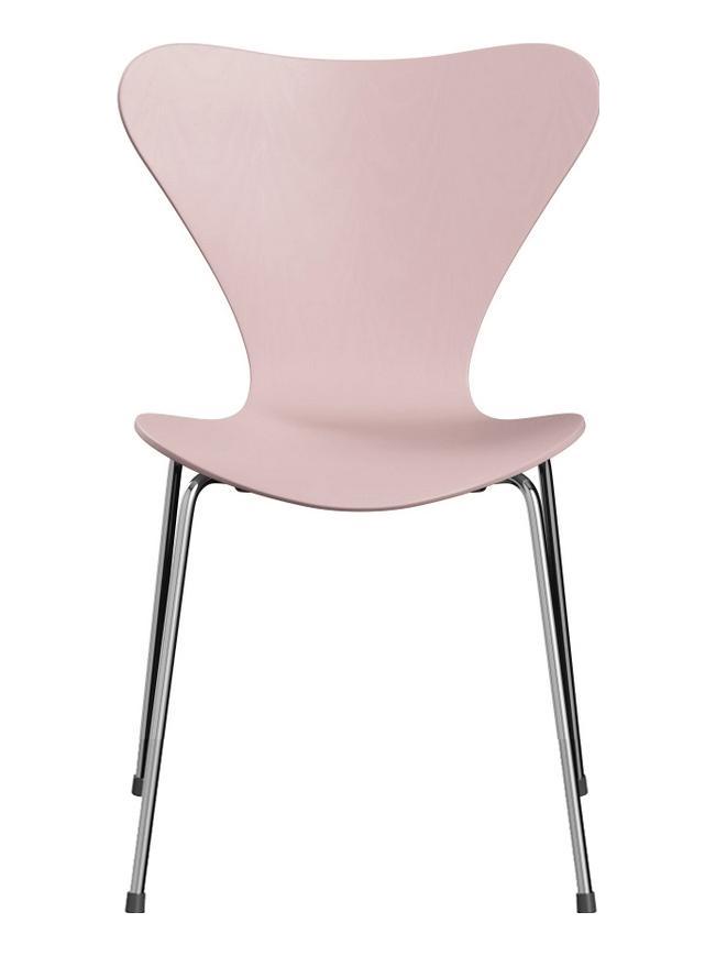 https://objectstorage.ap-seoul-1.oraclecloud.com/n/cnk6gaix2gpw/b/loqoqo-conv/o/fritz-hansen/series-7-™-chair-coloured-ash/serie7615.jpg