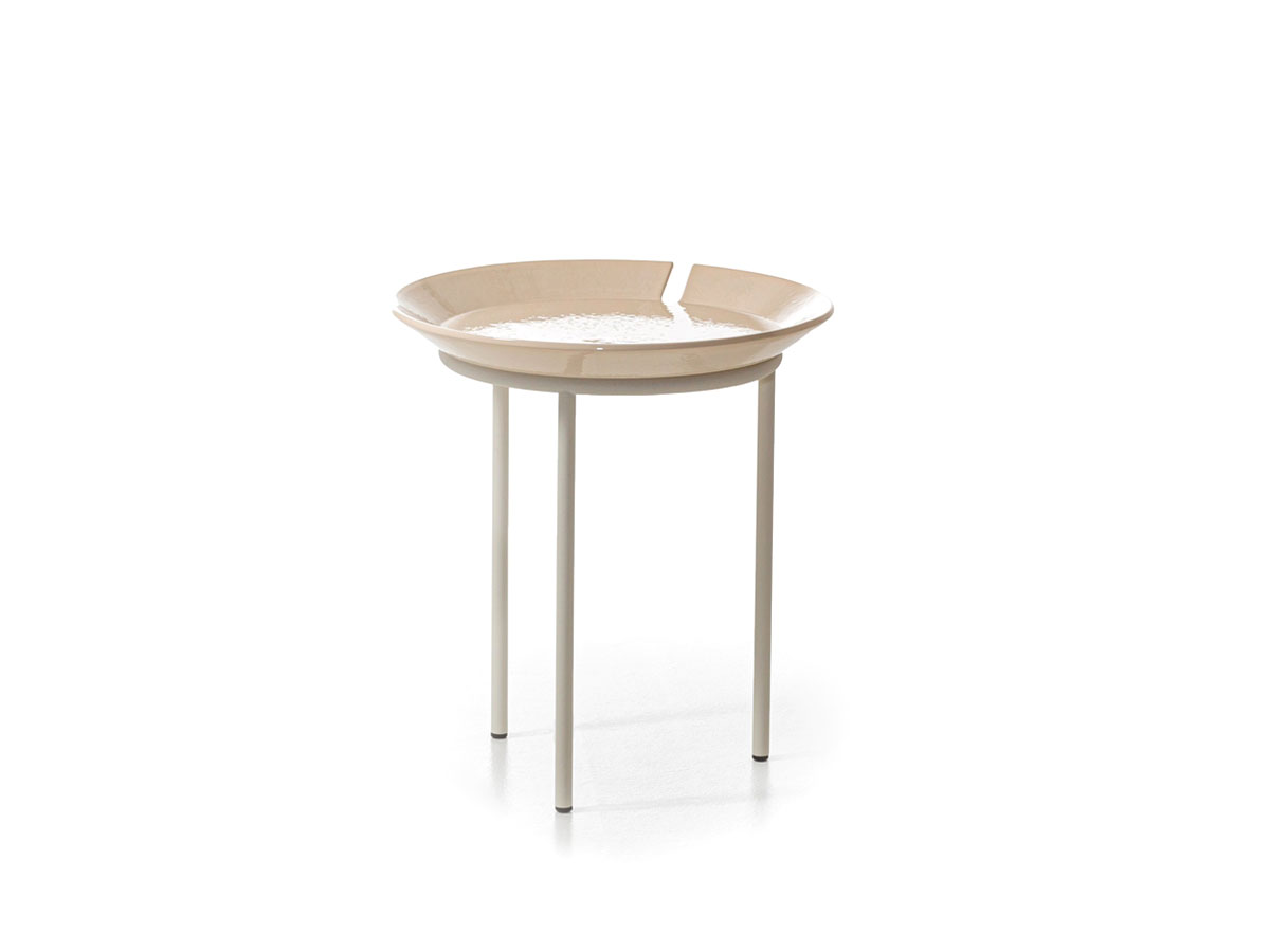 https://objectstorage.ap-seoul-1.oraclecloud.com/n/cnk6gaix2gpw/b/loqoqo-conv/o/gervasoni/brise-53-outdoor-coffee-table/BRISE53GervasoniBianco.jpg