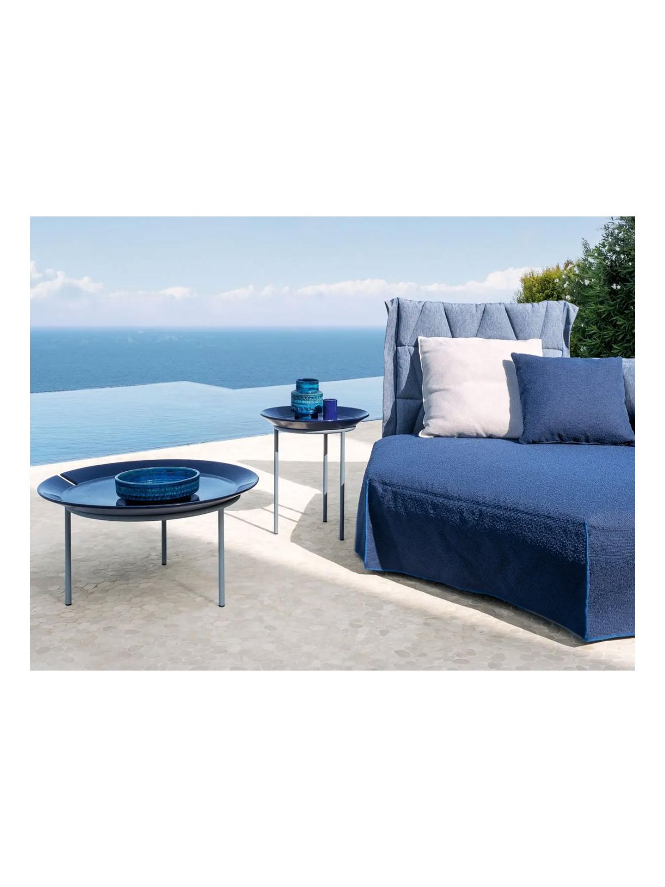 https://objectstorage.ap-seoul-1.oraclecloud.com/n/cnk6gaix2gpw/b/loqoqo-conv/o/gervasoni/brise-54-outdoor-coffee-table/brise-54-blue_1.jpg