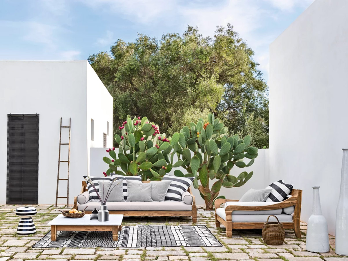 Jeko 04 Outdoor Sofa – Oslo 01