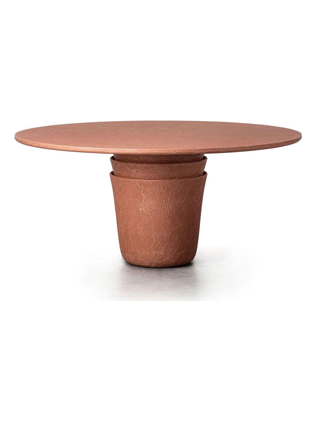 Kasane 39 Outdoor Table