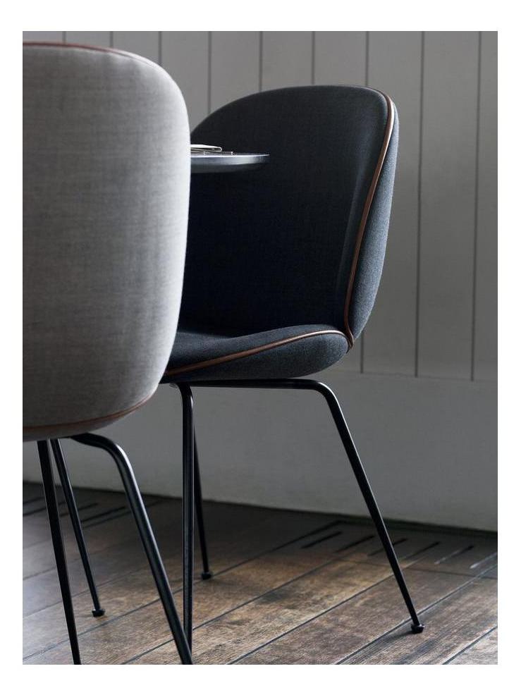 https://objectstorage.ap-seoul-1.oraclecloud.com/n/cnk6gaix2gpw/b/loqoqo-conv/o/gubi/beetle-dining-chair-fully-upholstered/22739b2c-fffc-466a-bf0c-519e23a9e43d.jpg