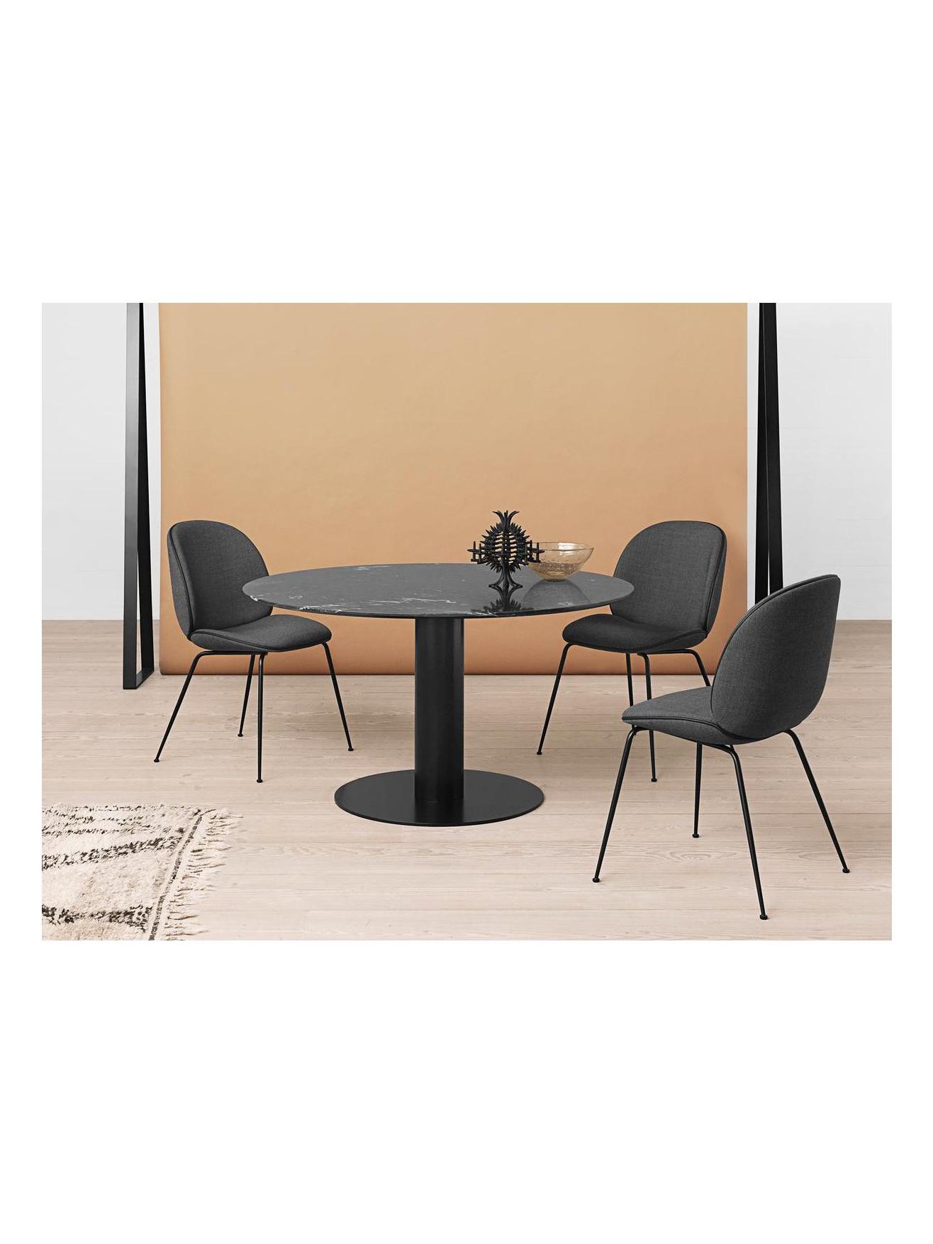 https://objectstorage.ap-seoul-1.oraclecloud.com/n/cnk6gaix2gpw/b/loqoqo-conv/o/gubi/beetle-dining-chair-fully-upholstered/b38663e5-9147-4c0a-9326-513e15334c2a.jpg
