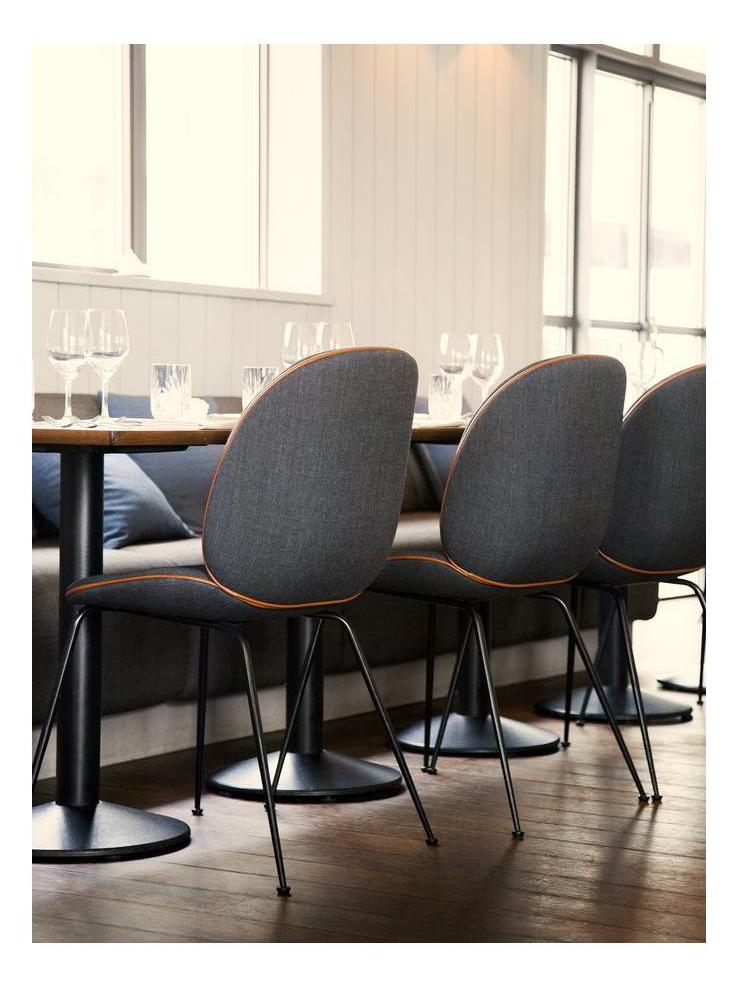 https://objectstorage.ap-seoul-1.oraclecloud.com/n/cnk6gaix2gpw/b/loqoqo-conv/o/gubi/beetle-dining-chair-fully-upholstered/e8ed423e-edc5-4788-876d-91b997b03822.jpg