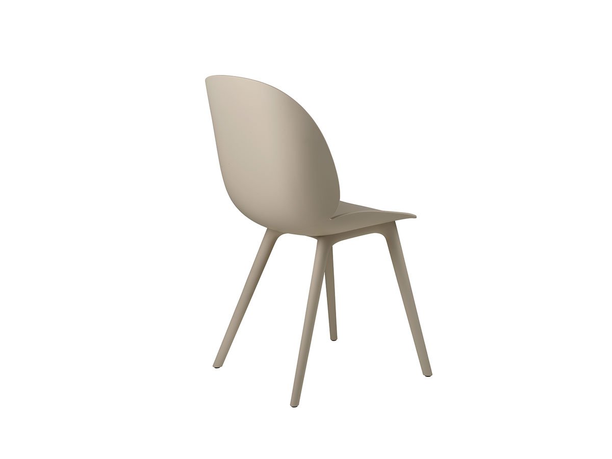https://objectstorage.ap-seoul-1.oraclecloud.com/n/cnk6gaix2gpw/b/loqoqo-conv/o/gubi/beetle-unupholstered-chair-outdoor-plastic-base/36590-beige.jpg