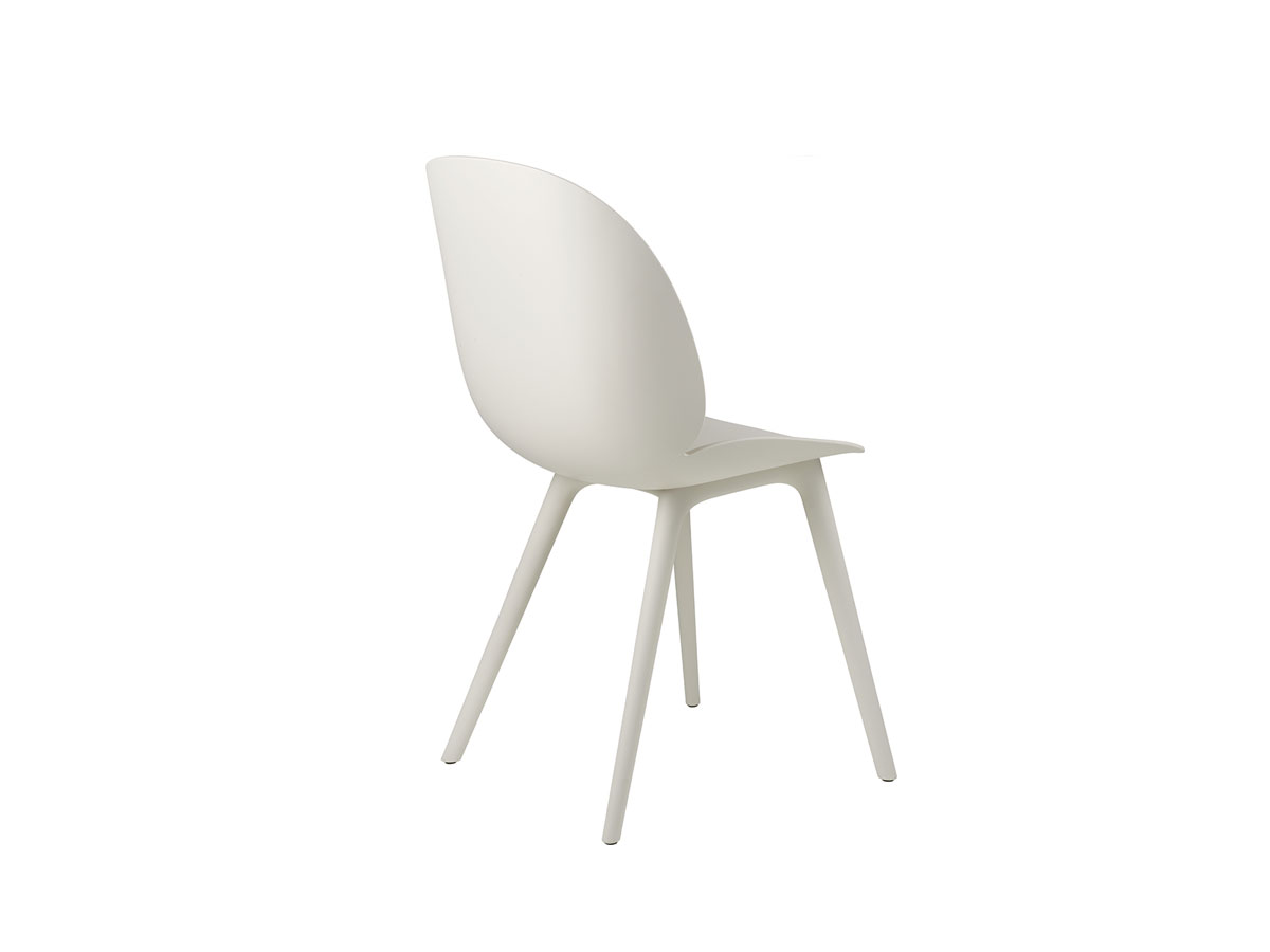 https://objectstorage.ap-seoul-1.oraclecloud.com/n/cnk6gaix2gpw/b/loqoqo-conv/o/gubi/beetle-unupholstered-chair-outdoor-plastic-base/36590-white.jpg