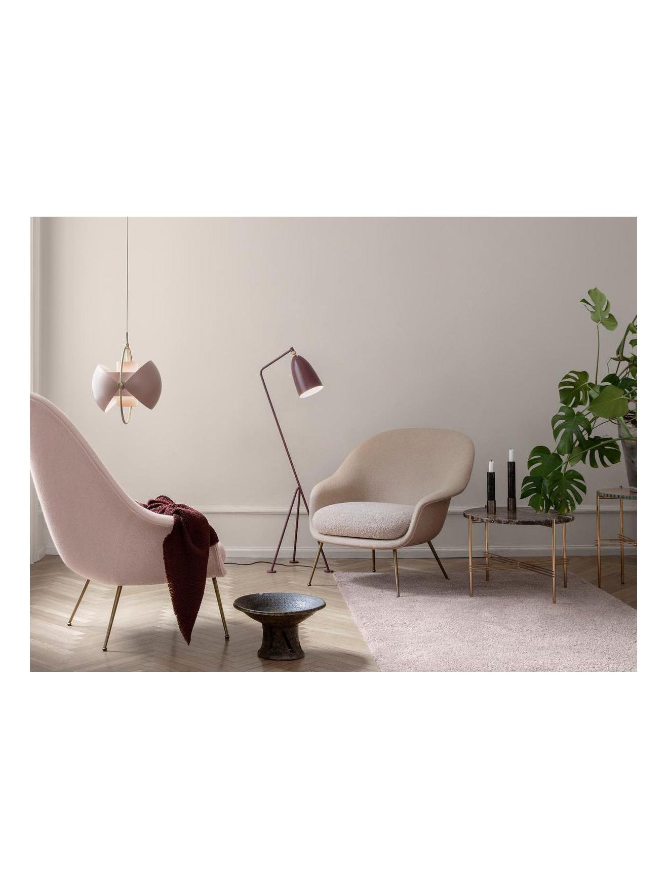 https://objectstorage.ap-seoul-1.oraclecloud.com/n/cnk6gaix2gpw/b/loqoqo-conv/o/gubi/grashoppa-floor-lamp/bb5377cd-01f1-4066-ac17-c8973c991613.jpg