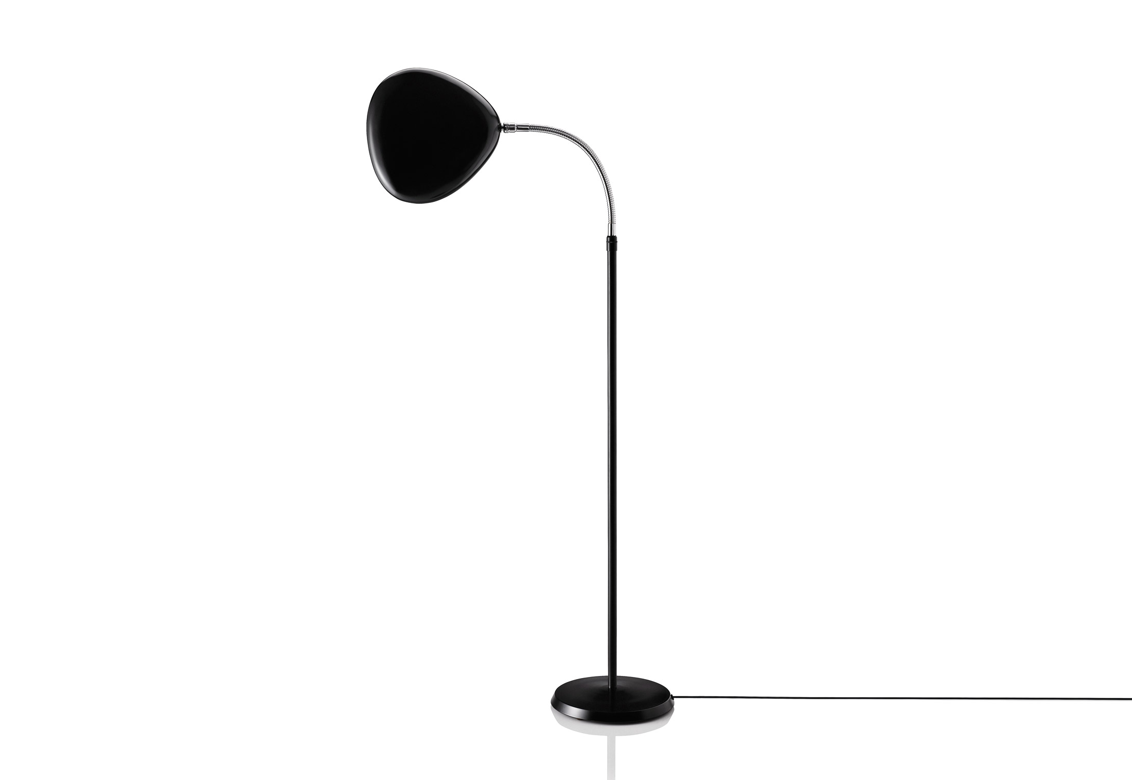 https://objectstorage.ap-seoul-1.oraclecloud.com/n/cnk6gaix2gpw/b/loqoqo-conv/o/gubi/grossman-cobra-floor-lamp/gm4.jpg