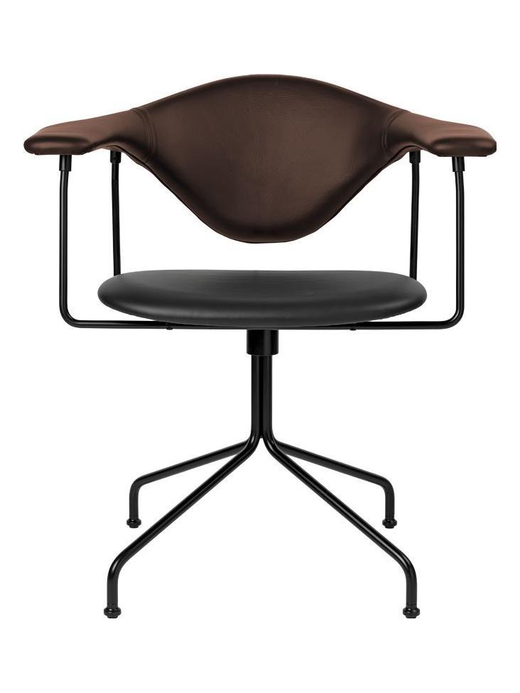 Masculo Swivel Chair - Leather Brown