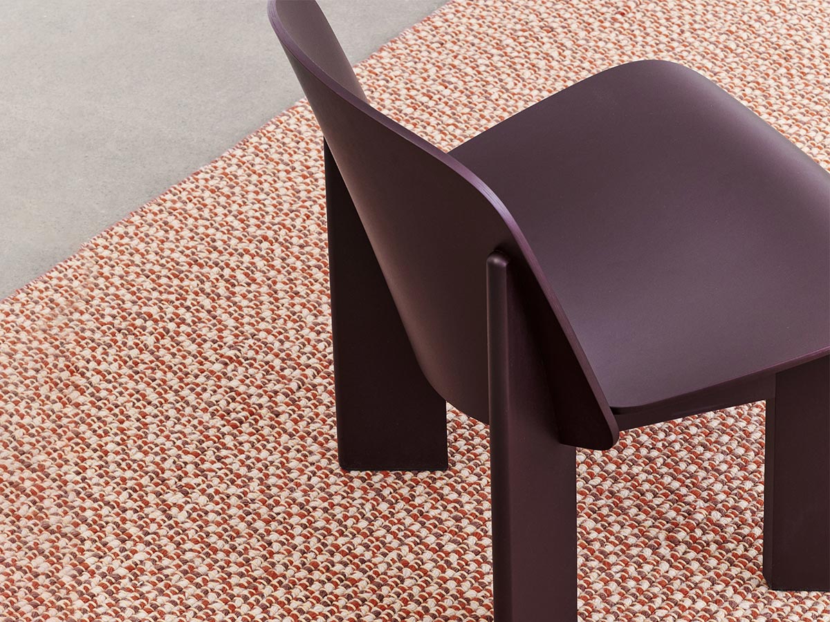 https://objectstorage.ap-seoul-1.oraclecloud.com/n/cnk6gaix2gpw/b/loqoqo-conv/o/hay/chisel-lounge-chair/chiesel-lounge-chair-hai-bordeaux-detail.jpg