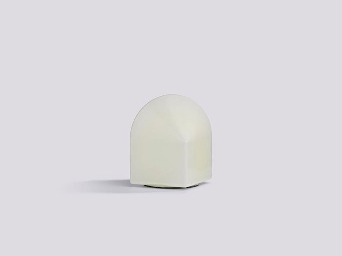 https://objectstorage.ap-seoul-1.oraclecloud.com/n/cnk6gaix2gpw/b/loqoqo-conv/o/hay/parade-160-table-lamp/ARADE160SHELLWHITE.jpg