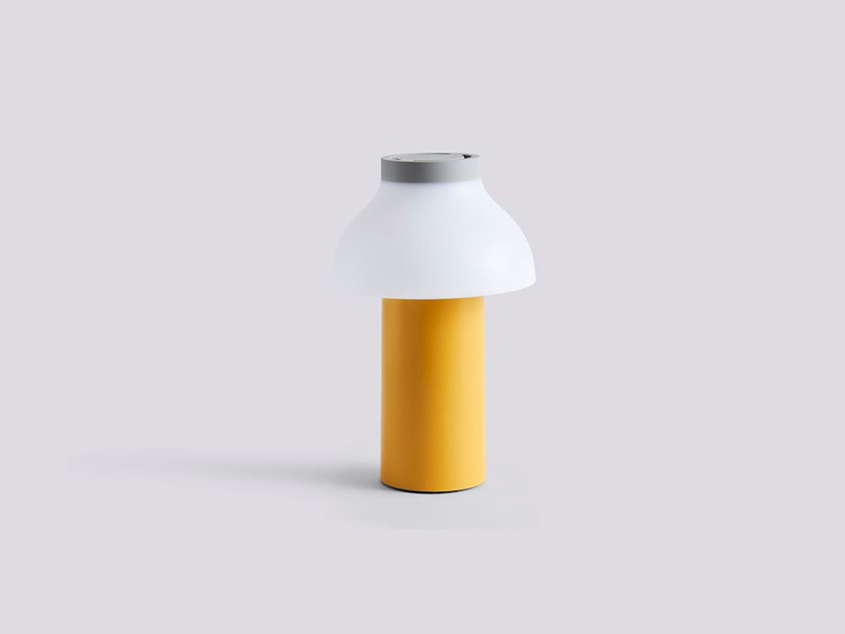 https://objectstorage.ap-seoul-1.oraclecloud.com/n/cnk6gaix2gpw/b/loqoqo-conv/o/hay/pc-portable-table-lamp/pcyellow_1.jpg