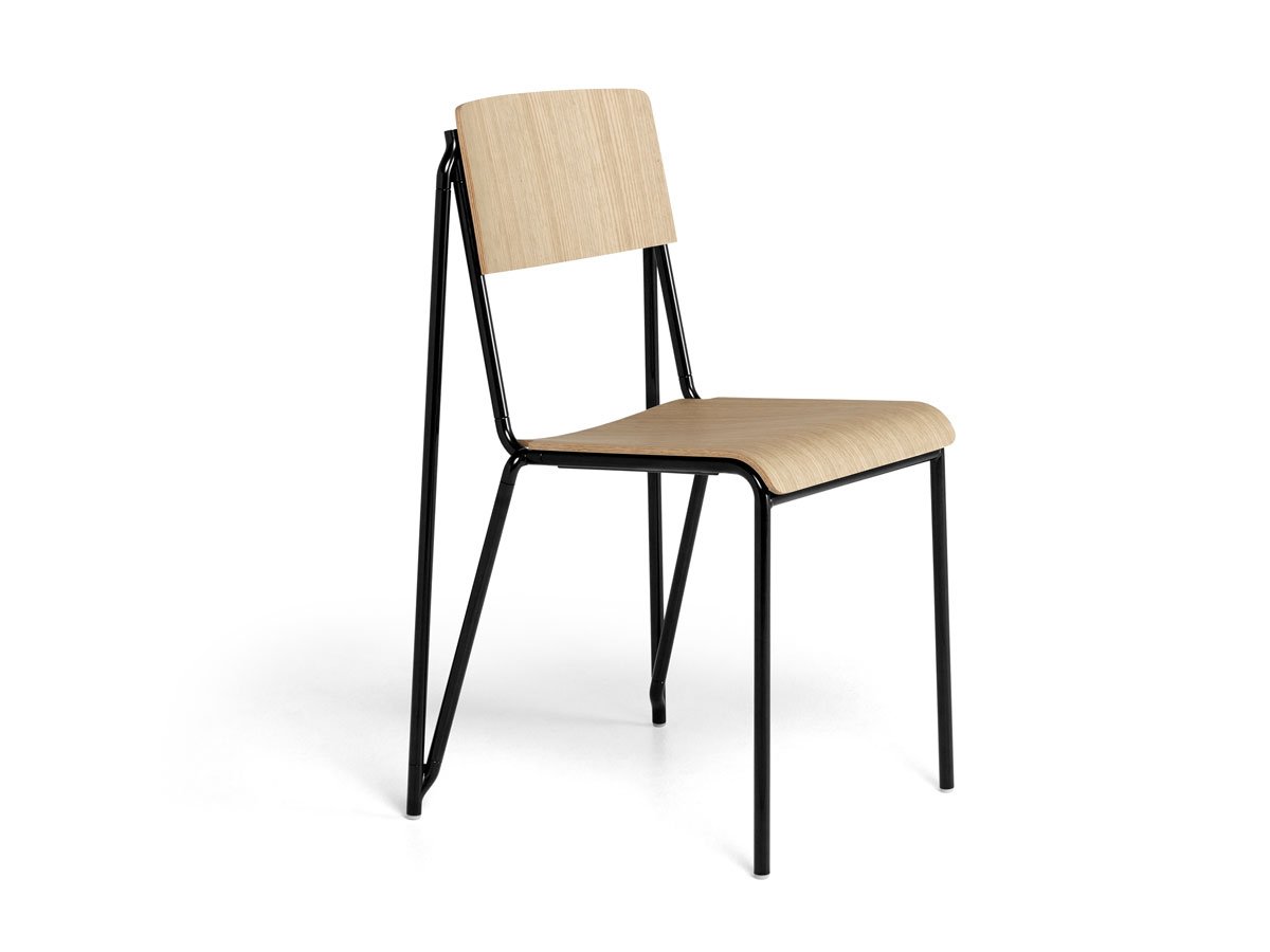 https://objectstorage.ap-seoul-1.oraclecloud.com/n/cnk6gaix2gpw/b/loqoqo-conv/o/hay/petit-standard-chair/petit-standard-chair-black-oak-hay_1.jpg