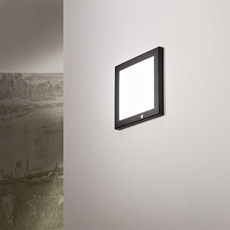 https://objectstorage.ap-seoul-1.oraclecloud.com/n/cnk6gaix2gpw/b/loqoqo-conv/o/ideal-lux/ideal-lux-aura-square-wall-or-ceiling-lamp-with-sensors/131033.jpg