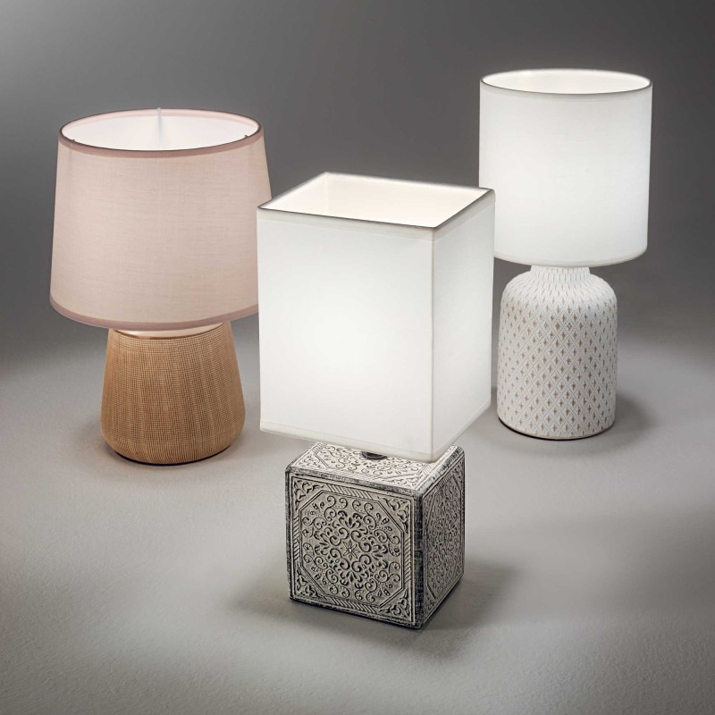 https://objectstorage.ap-seoul-1.oraclecloud.com/n/cnk6gaix2gpw/b/loqoqo-conv/o/ideal-lux/ideal-lux-kali-table-lamp-with-ceramic-decorations/85694.jpg