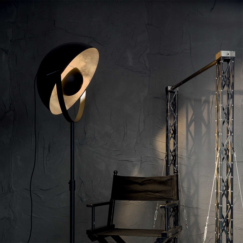https://objectstorage.ap-seoul-1.oraclecloud.com/n/cnk6gaix2gpw/b/loqoqo-conv/o/ideal-lux/ideal-lux-stage-photographic-floor-lamp-with-tripod/75117.jpg