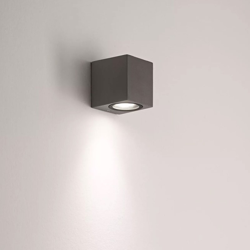 https://objectstorage.ap-seoul-1.oraclecloud.com/n/cnk6gaix2gpw/b/loqoqo-conv/o/isyluce/isyluce-e-sea-gu-10-wall-cube-lamp/100239.jpg