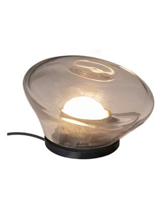 https://objectstorage.ap-seoul-1.oraclecloud.com/n/cnk6gaix2gpw/b/loqoqo-conv/o/karman/agua-table-lamp/116141.jpg