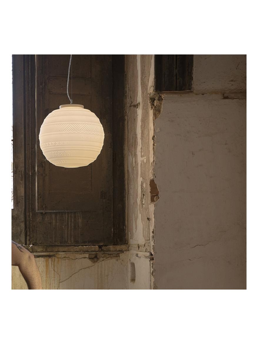 https://objectstorage.ap-seoul-1.oraclecloud.com/n/cnk6gaix2gpw/b/loqoqo-conv/o/karman/braille-led-suspension-lamp/141298.jpg