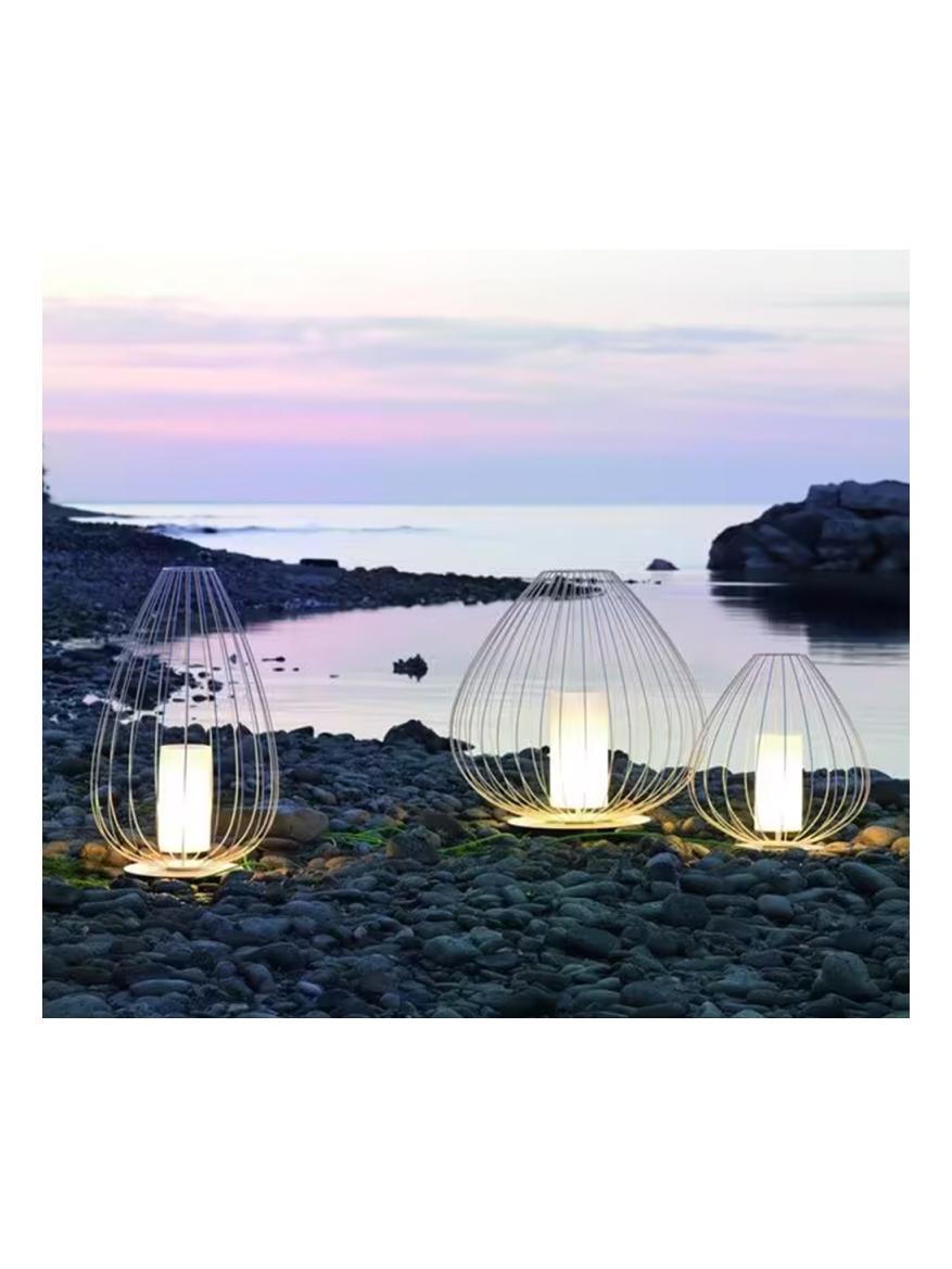 https://objectstorage.ap-seoul-1.oraclecloud.com/n/cnk6gaix2gpw/b/loqoqo-conv/o/karman/cell-outdoor-led-floor-lamp/166142.jpg