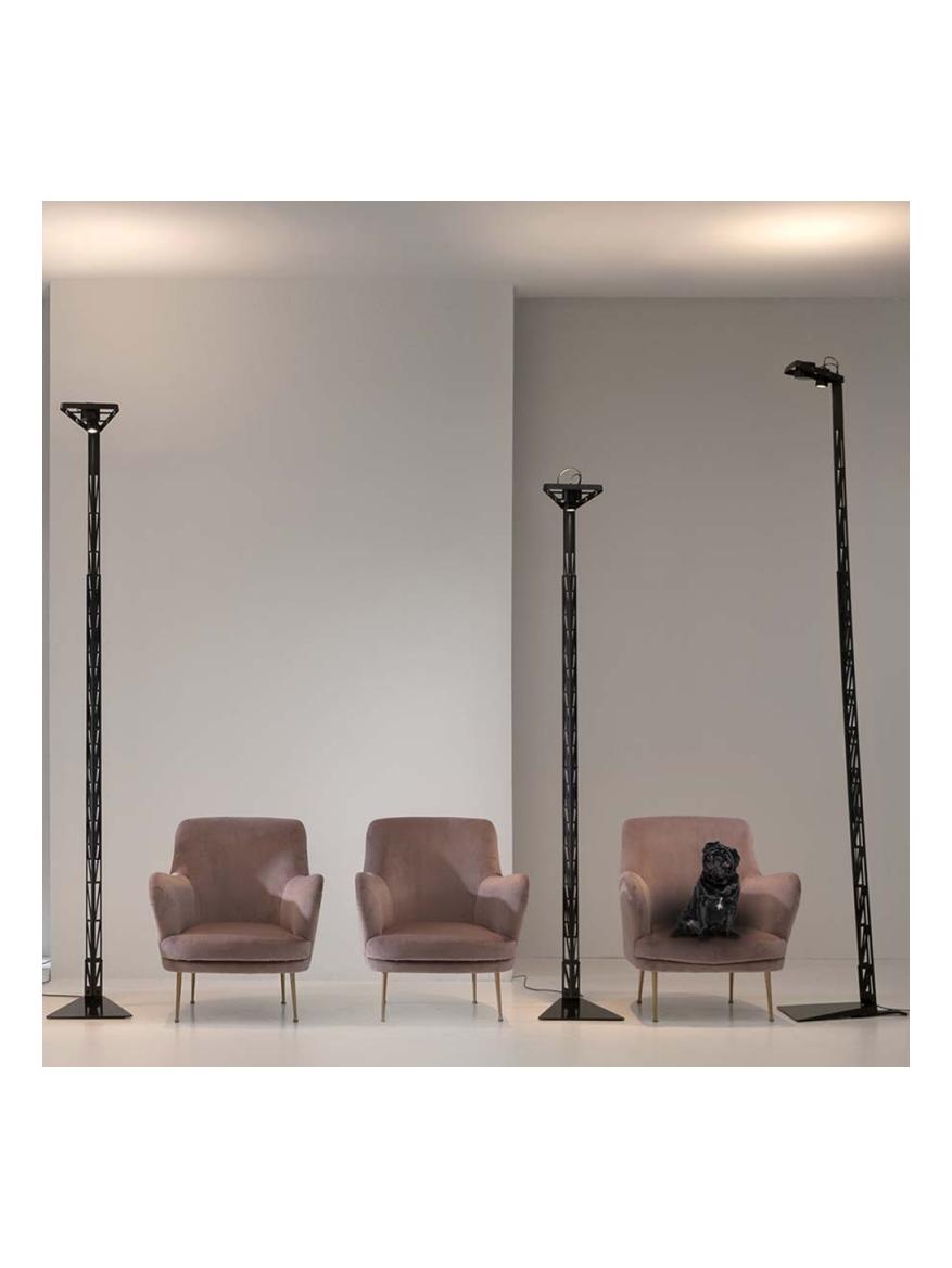 https://objectstorage.ap-seoul-1.oraclecloud.com/n/cnk6gaix2gpw/b/loqoqo-conv/o/karman/fireman-led-floor-lamp/141245.jpg