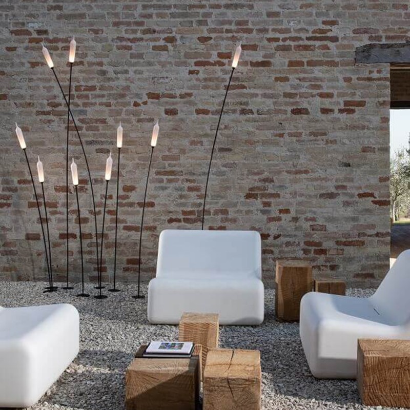 https://objectstorage.ap-seoul-1.oraclecloud.com/n/cnk6gaix2gpw/b/loqoqo-conv/o/karman/nilo-led-floor-lamp-for-outdoor/94508.jpg
