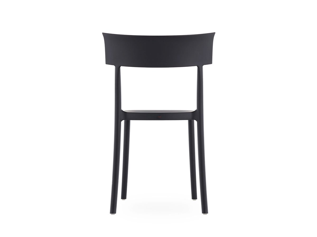 https://objectstorage.ap-seoul-1.oraclecloud.com/n/cnk6gaix2gpw/b/loqoqo-conv/o/kartell/catwalk-mat-chair/CatwalkMatChairKartellNero4.jpg