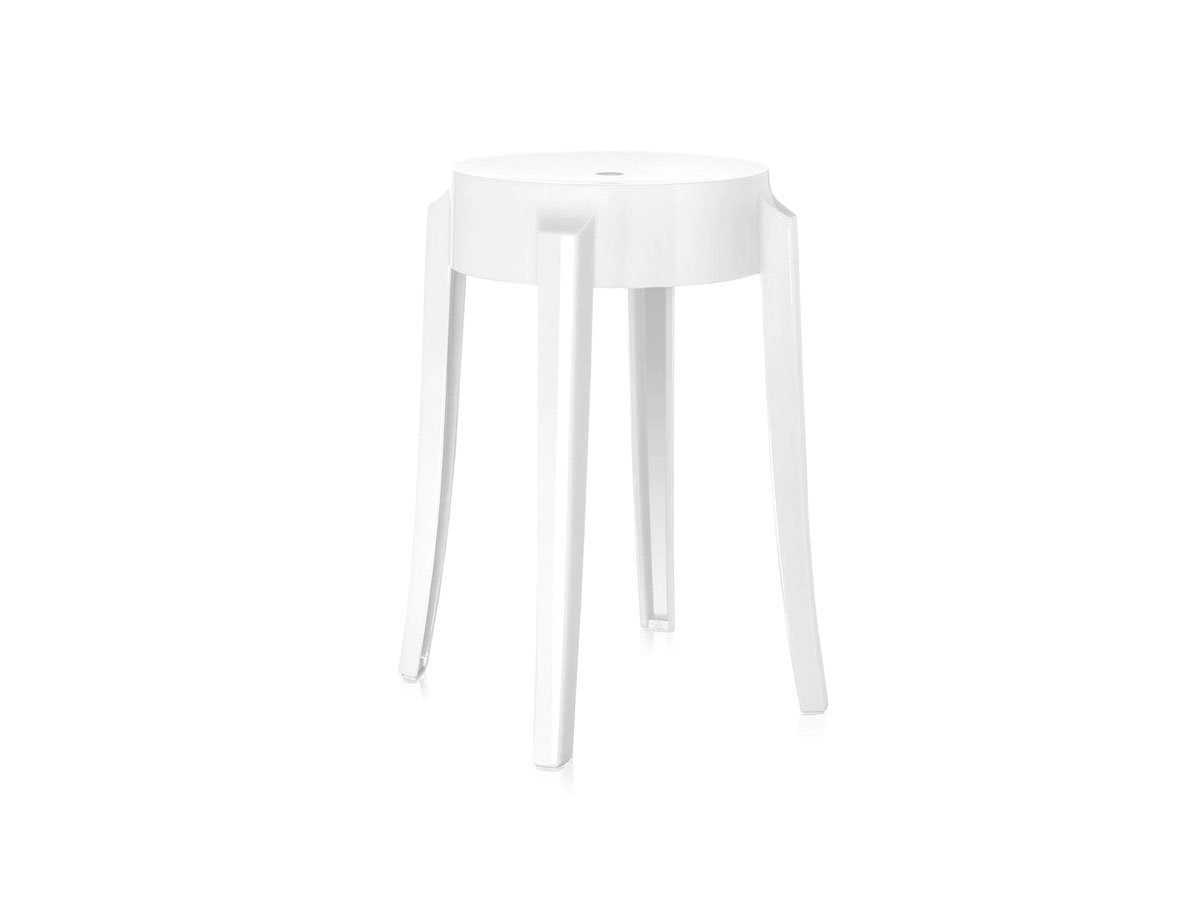 https://objectstorage.ap-seoul-1.oraclecloud.com/n/cnk6gaix2gpw/b/loqoqo-conv/o/kartell/charles-ghost-low-stool/_charles-ghost-h45-lacquered-white-kartell.jpg
