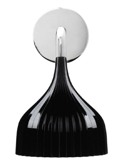 É wall lamp