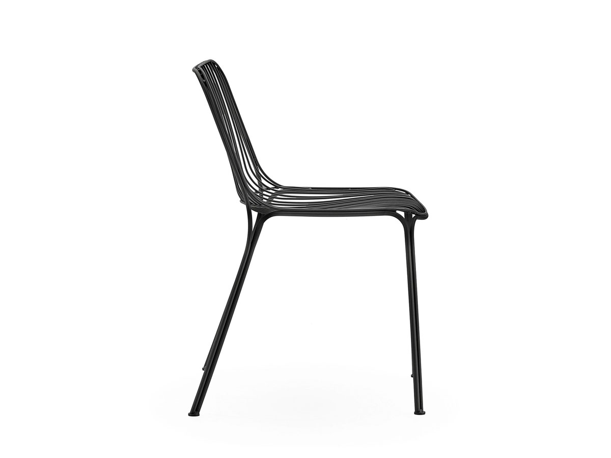https://objectstorage.ap-seoul-1.oraclecloud.com/n/cnk6gaix2gpw/b/loqoqo-conv/o/kartell/hiray-outdoor-chair/KartellHirayChairBlack5.jpg