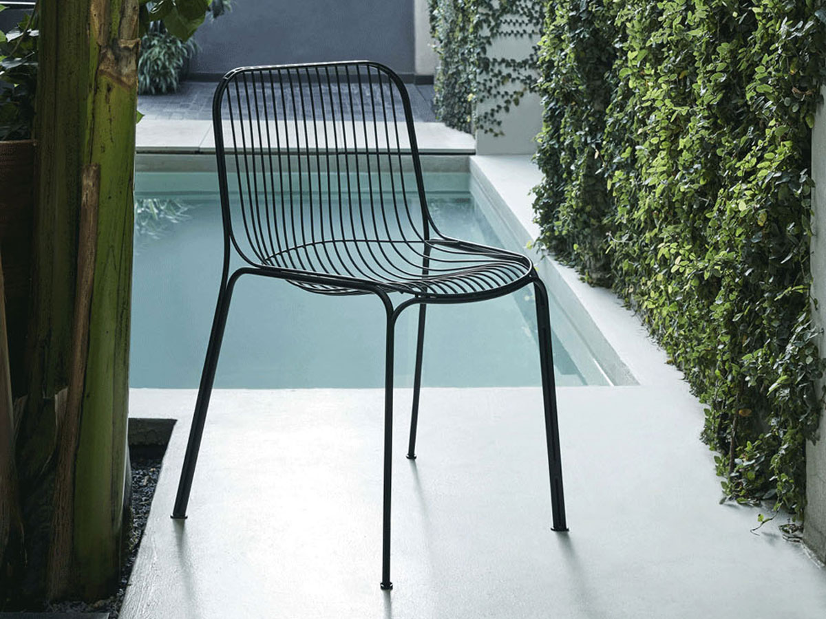 https://objectstorage.ap-seoul-1.oraclecloud.com/n/cnk6gaix2gpw/b/loqoqo-conv/o/kartell/hiray-outdoor-chair/KartellHirayChairBlack9.jpg