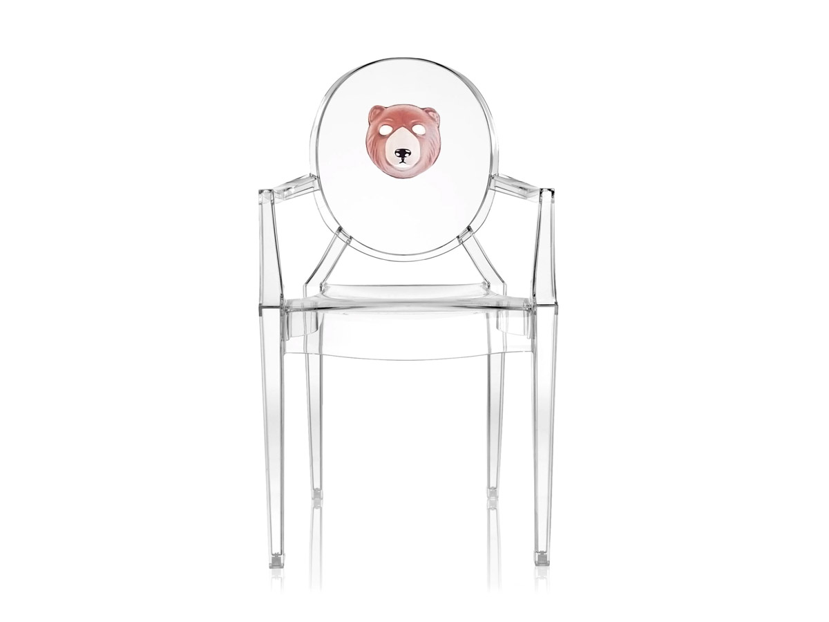https://objectstorage.ap-seoul-1.oraclecloud.com/n/cnk6gaix2gpw/b/loqoqo-conv/o/kartell/louis-ghost-armchair-decorated/LouisGhostchairdecoratedorsoKartell.jpg