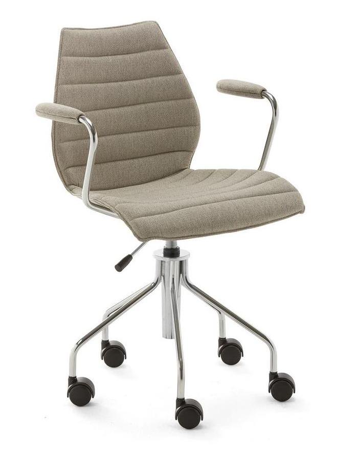 https://objectstorage.ap-seoul-1.oraclecloud.com/n/cnk6gaix2gpw/b/loqoqo-conv/o/kartell/maui-soft-swivel-chair/32959cb0-07d3-4ac6-af26-7083f597f351.jpg