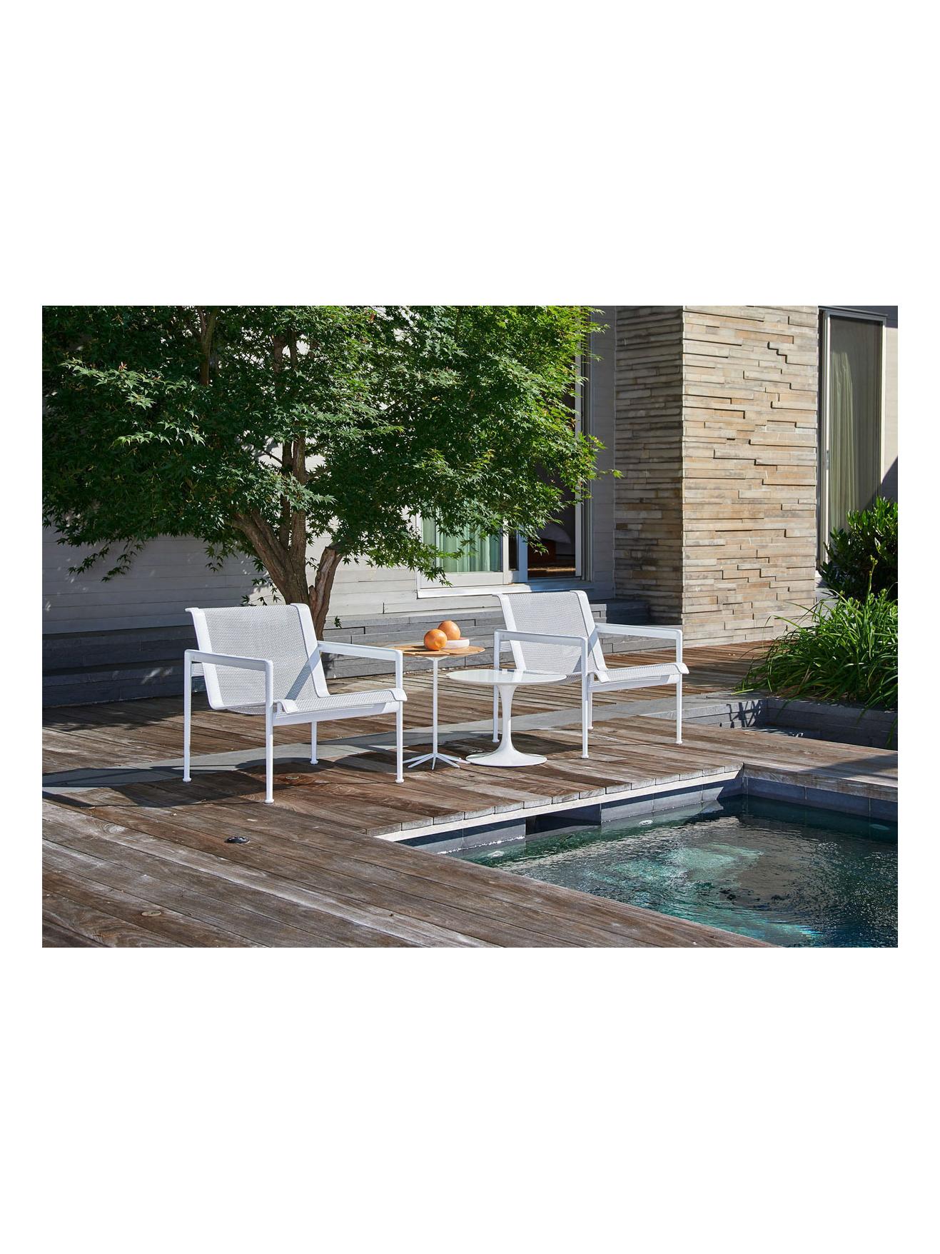 1966 Lounge Chair Outdoor - White