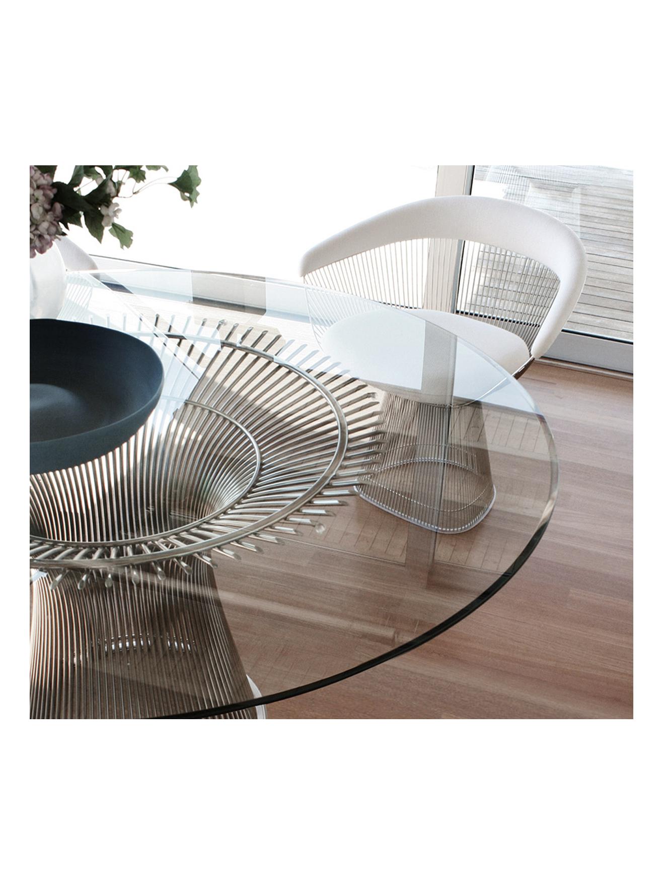 https://objectstorage.ap-seoul-1.oraclecloud.com/n/cnk6gaix2gpw/b/loqoqo-conv/o/knoll/platner-dining-table-clear-glass-top-polished-nickel-o-152-cm/platner-tavolo-pranzo-ambiente_1.jpg