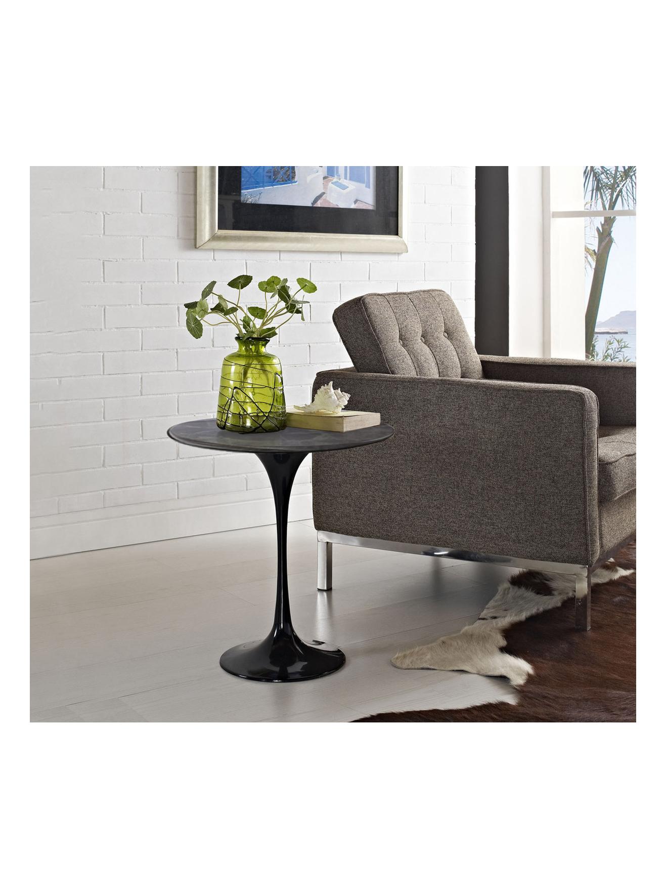 https://objectstorage.ap-seoul-1.oraclecloud.com/n/cnk6gaix2gpw/b/loqoqo-conv/o/knoll/saarinen-coffee-table-o-51-h-37-laminate-black-rilsan-black/saarinen-tavolino-d51--marmo-arabescato-nero-ambiente-knoll_1_2_1.jpg