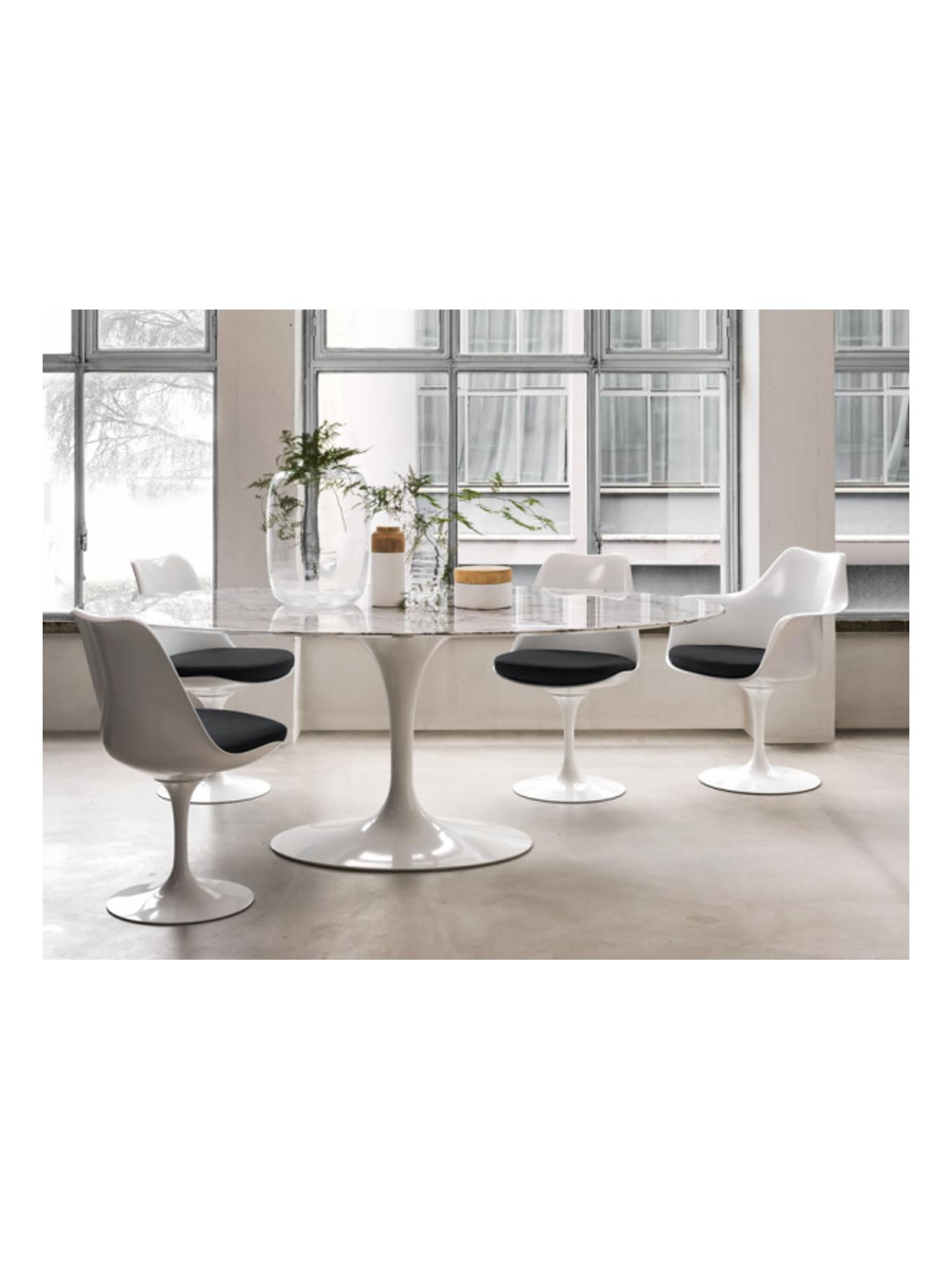 https://objectstorage.ap-seoul-1.oraclecloud.com/n/cnk6gaix2gpw/b/loqoqo-conv/o/knoll/tulip-chair-white-with-cushion-tonus-black/knoll-tonus.jpg