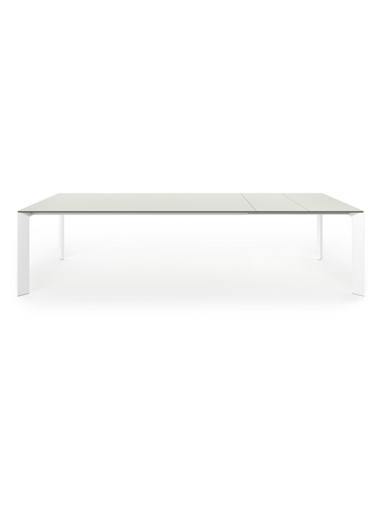Nori dining table