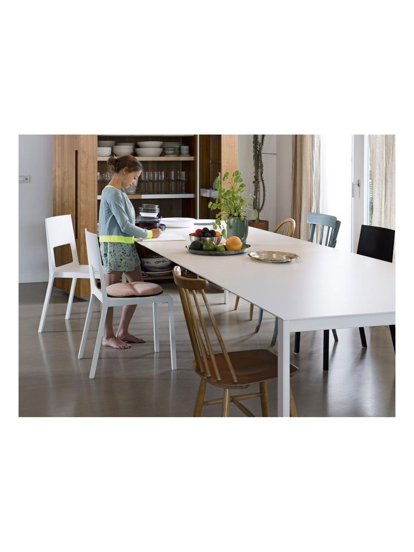 Thin-k Extendable Table - White
