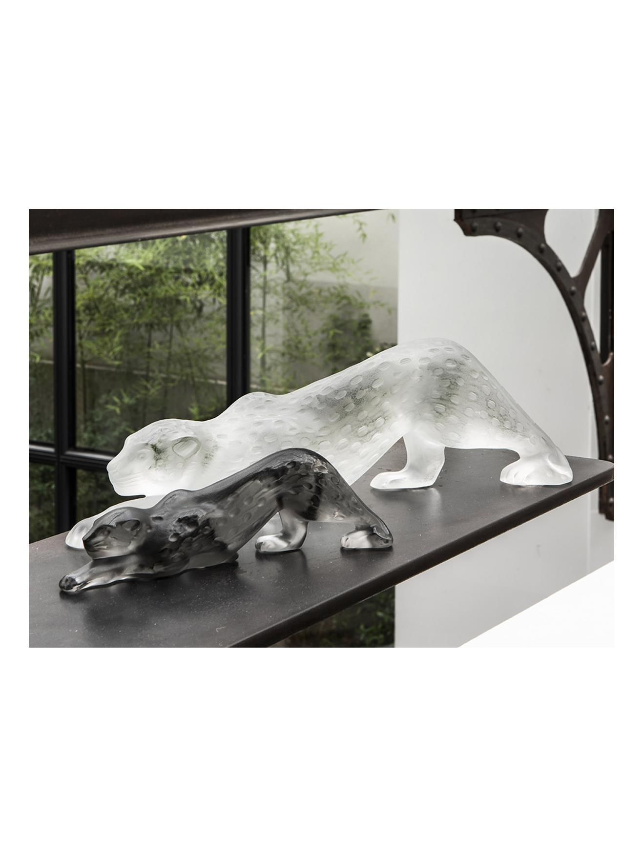 https://objectstorage.ap-seoul-1.oraclecloud.com/n/cnk6gaix2gpw/b/loqoqo-conv/o/lalique/zeila-panther-large-sculpture-decorative-object/zeila-panter-lalique-clear-1.jpg