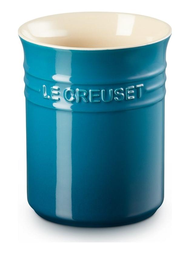 https://objectstorage.ap-seoul-1.oraclecloud.com/n/cnk6gaix2gpw/b/loqoqo-conv/o/le-creuset/classic-small-utensil-jar/LE_CREUSET_CONTENITORE_SPATOLE_deep_teal_1.jpg