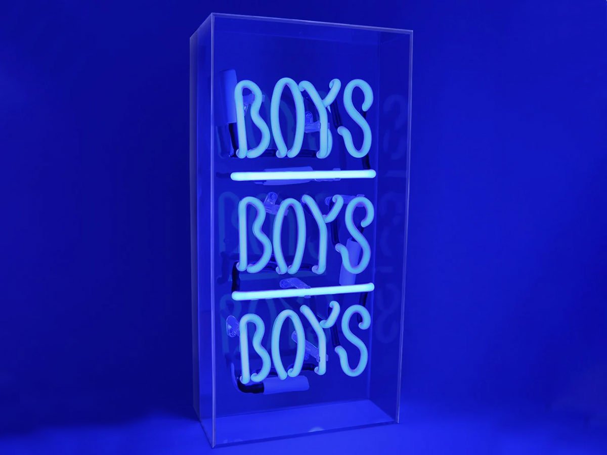 https://objectstorage.ap-seoul-1.oraclecloud.com/n/cnk6gaix2gpw/b/loqoqo-conv/o/locomocean/neon-boys-boys-boys-table-lamp/boys-cocomcean-lamp.jpg