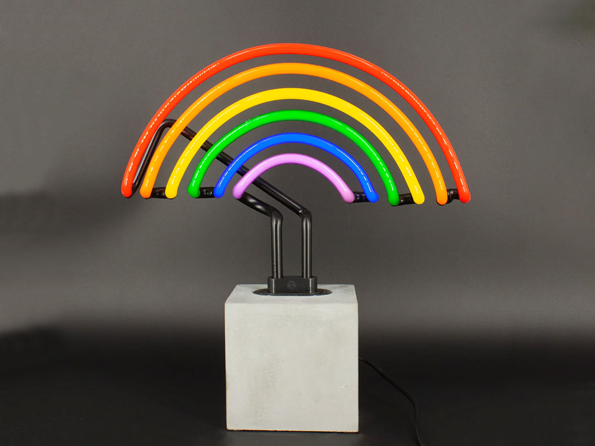 https://objectstorage.ap-seoul-1.oraclecloud.com/n/cnk6gaix2gpw/b/loqoqo-conv/o/locomocean/neon-rainbow-table-lamp/locomocean-rainbow.jpg