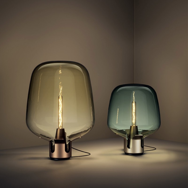 https://objectstorage.ap-seoul-1.oraclecloud.com/n/cnk6gaix2gpw/b/loqoqo-conv/o/lodes/lodes-flar-glass-table-lamp/57165.jpg