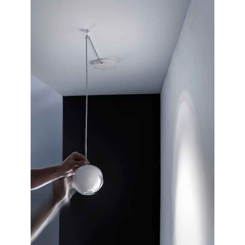 https://objectstorage.ap-seoul-1.oraclecloud.com/n/cnk6gaix2gpw/b/loqoqo-conv/o/lodes/lodes-spider-adjustable-led-dimmable-modular-suspension-lamp/40361.jpg