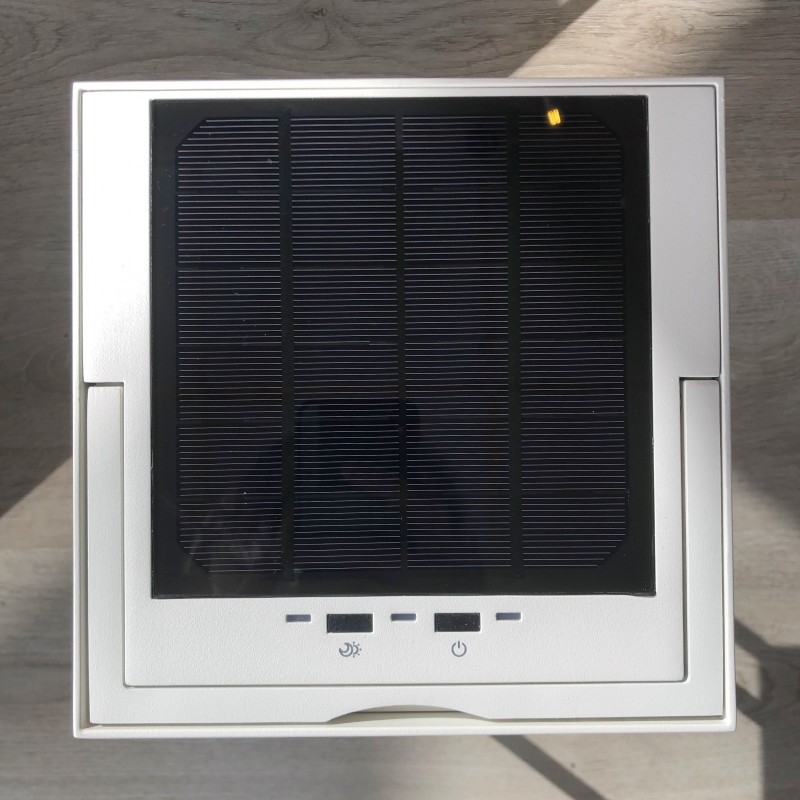 https://objectstorage.ap-seoul-1.oraclecloud.com/n/cnk6gaix2gpw/b/loqoqo-conv/o/logica-illuminazione/logica-diogene-hybrid-black-led-solar-battery-wall-lantern/42136.jpg