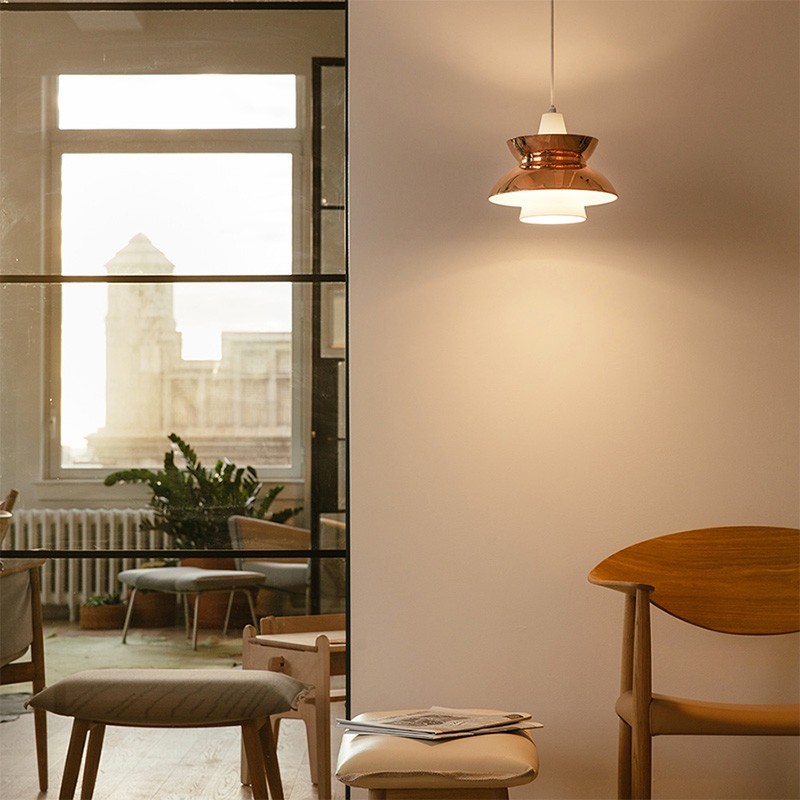 https://objectstorage.ap-seoul-1.oraclecloud.com/n/cnk6gaix2gpw/b/loqoqo-conv/o/louis-poulsen/doo-wop-aluminum-conical-single-pendant-lamp/28023.jpg